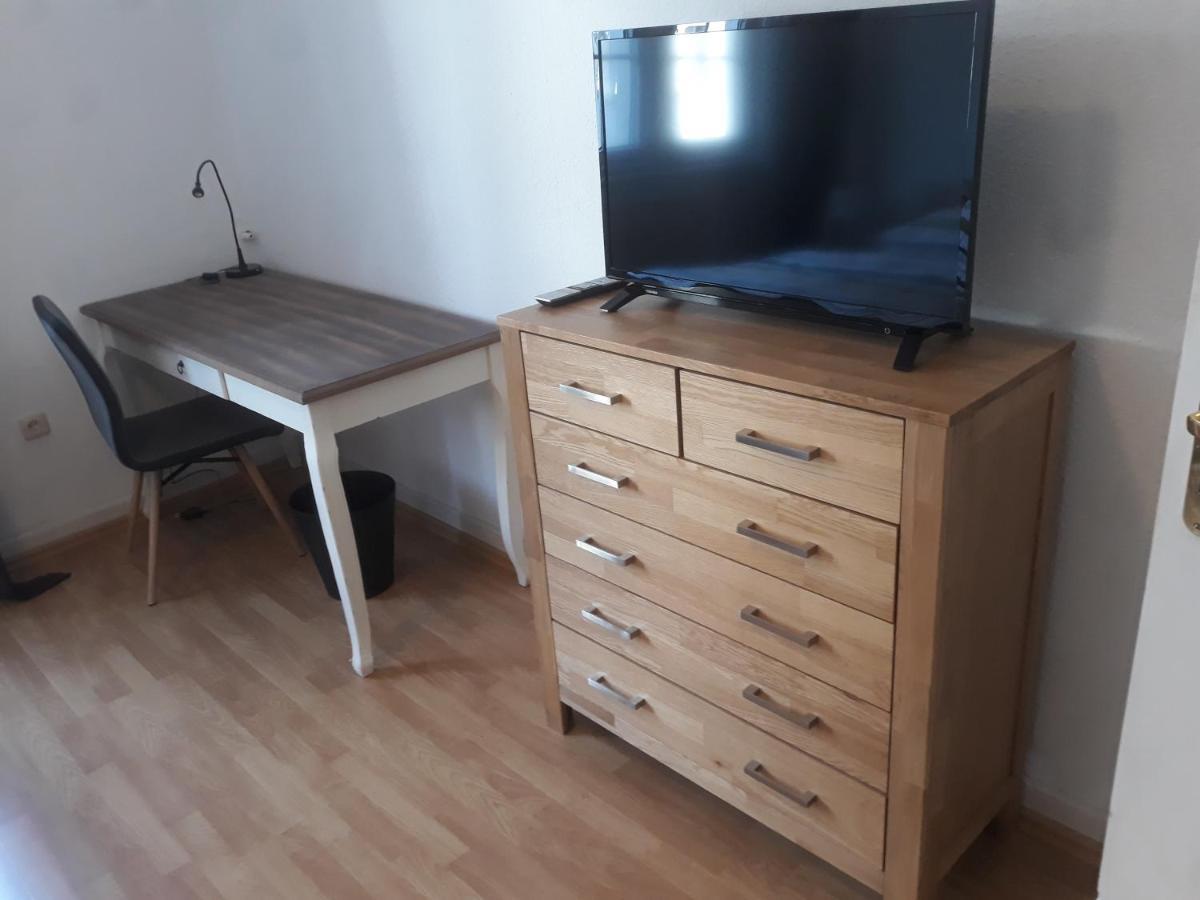 Ferienwohnung Macfewo Im Zentrum Von Mayen Exterior foto