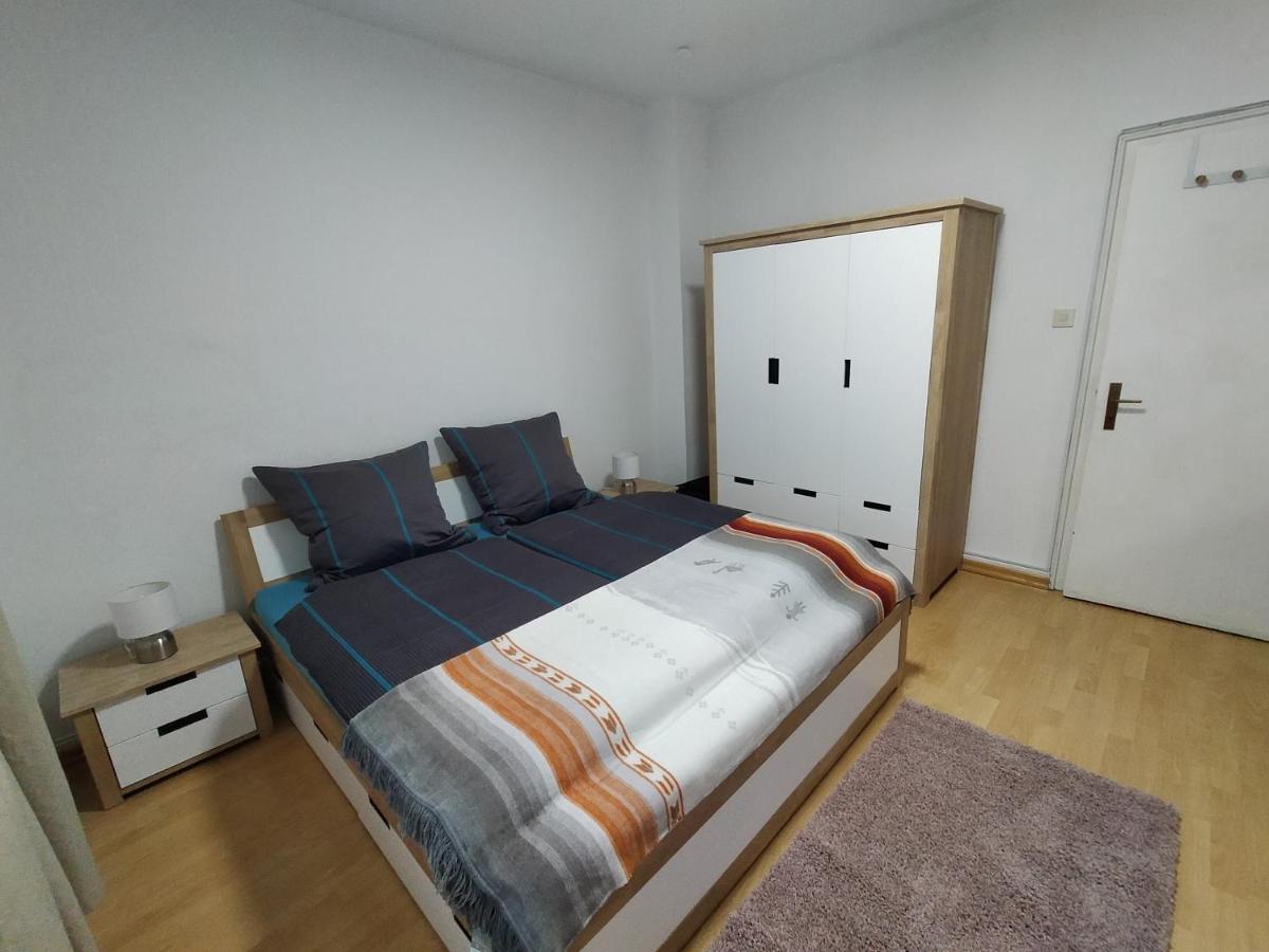 Ferienwohnung Macfewo Im Zentrum Von Mayen Exterior foto